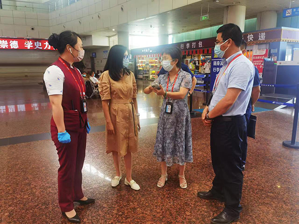 1654561990678439.jpeg 市國(guó)資委查機(jī)場(chǎng)疫情防控工作.jpeg